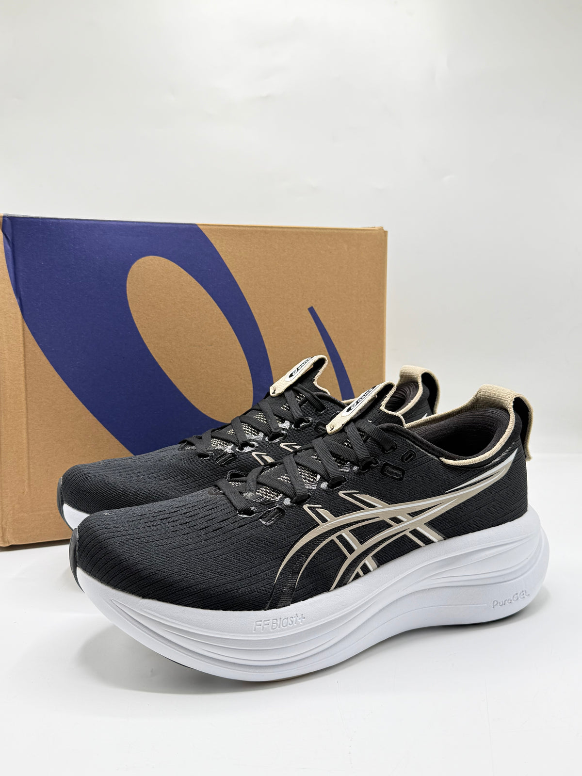 ASICS nimbus 28