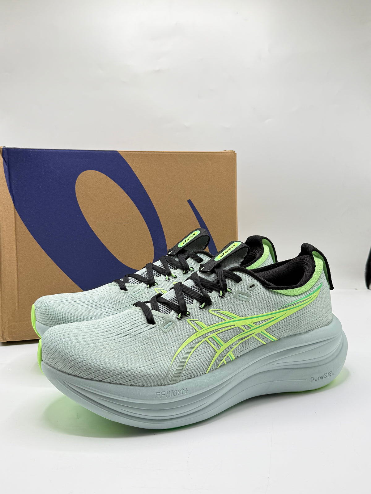 ASICS nimbus 28