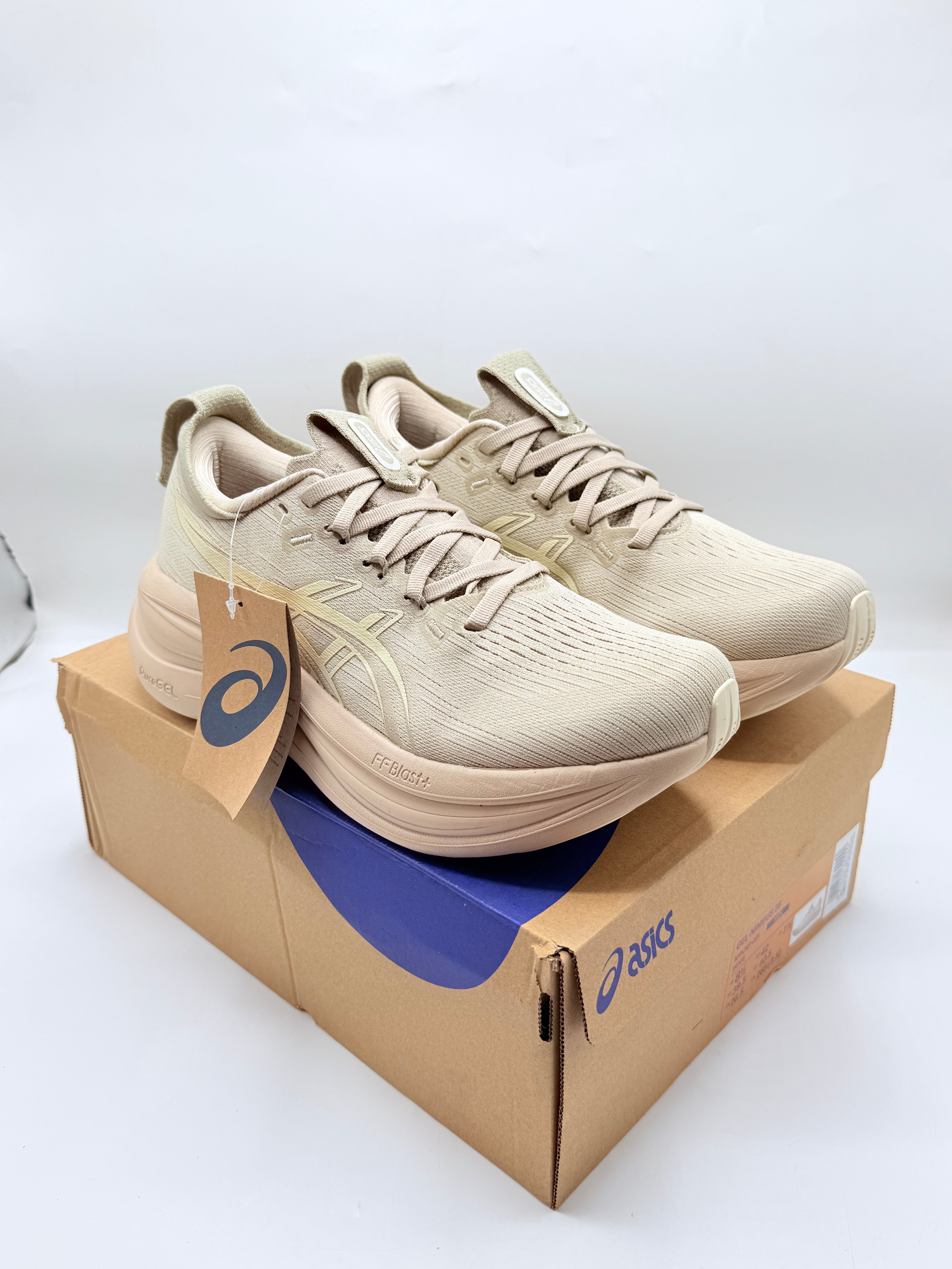 ASICS nimbus 28