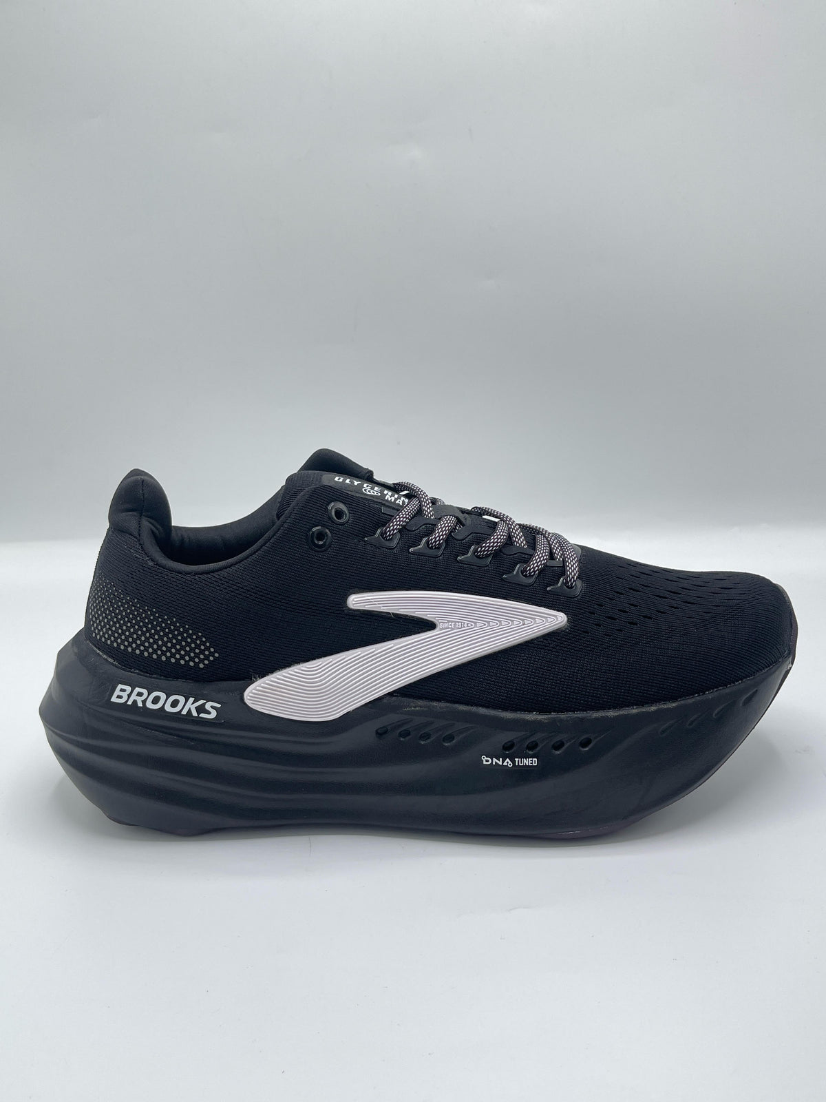 BROOKS brand leftover