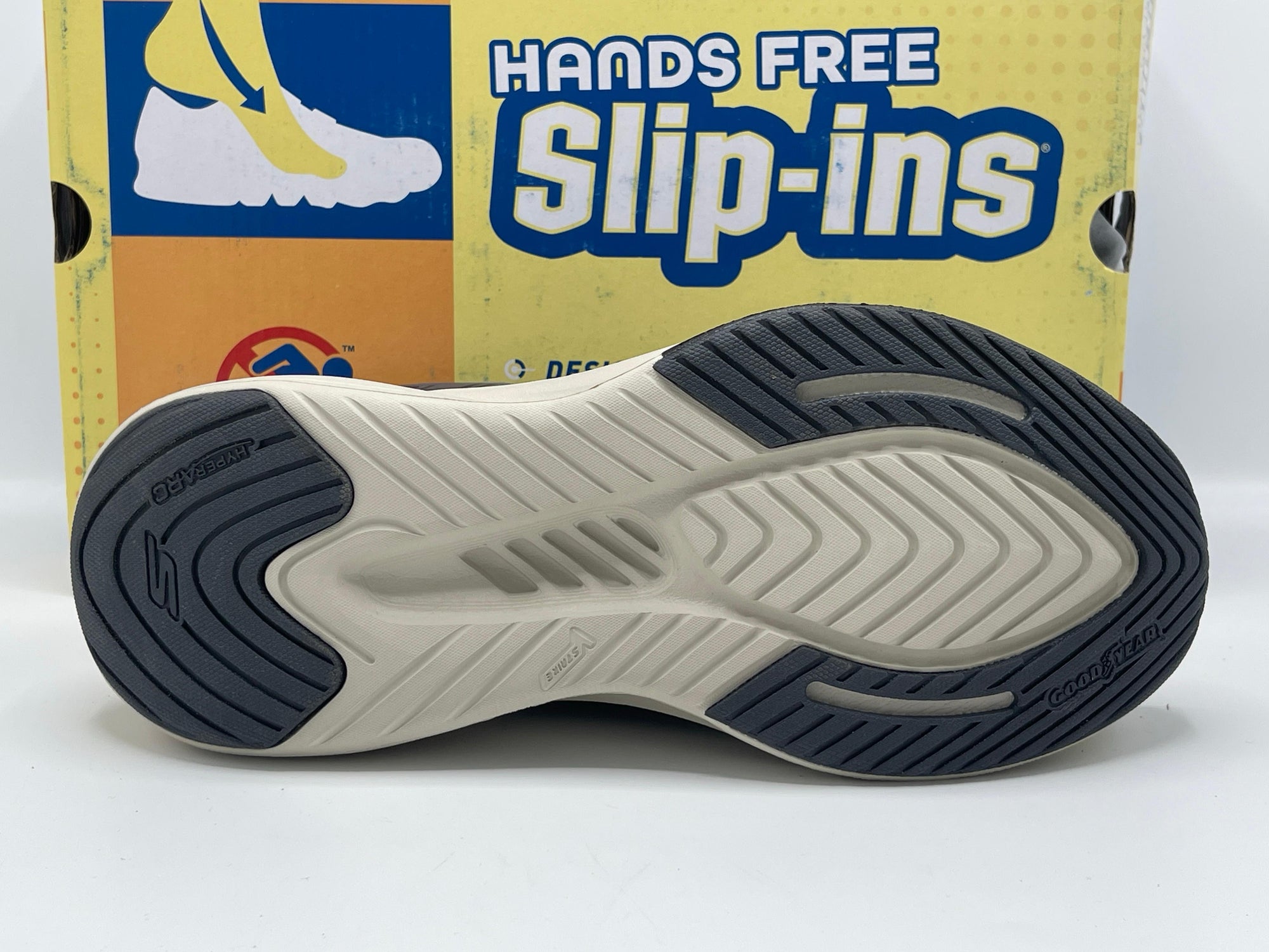 Skechers Max Cushioning