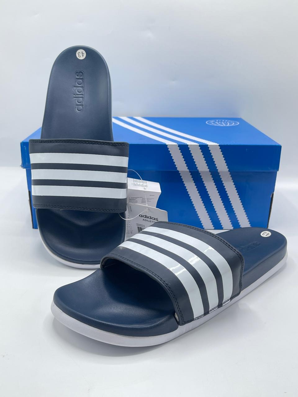 BRANDED SLIPPER