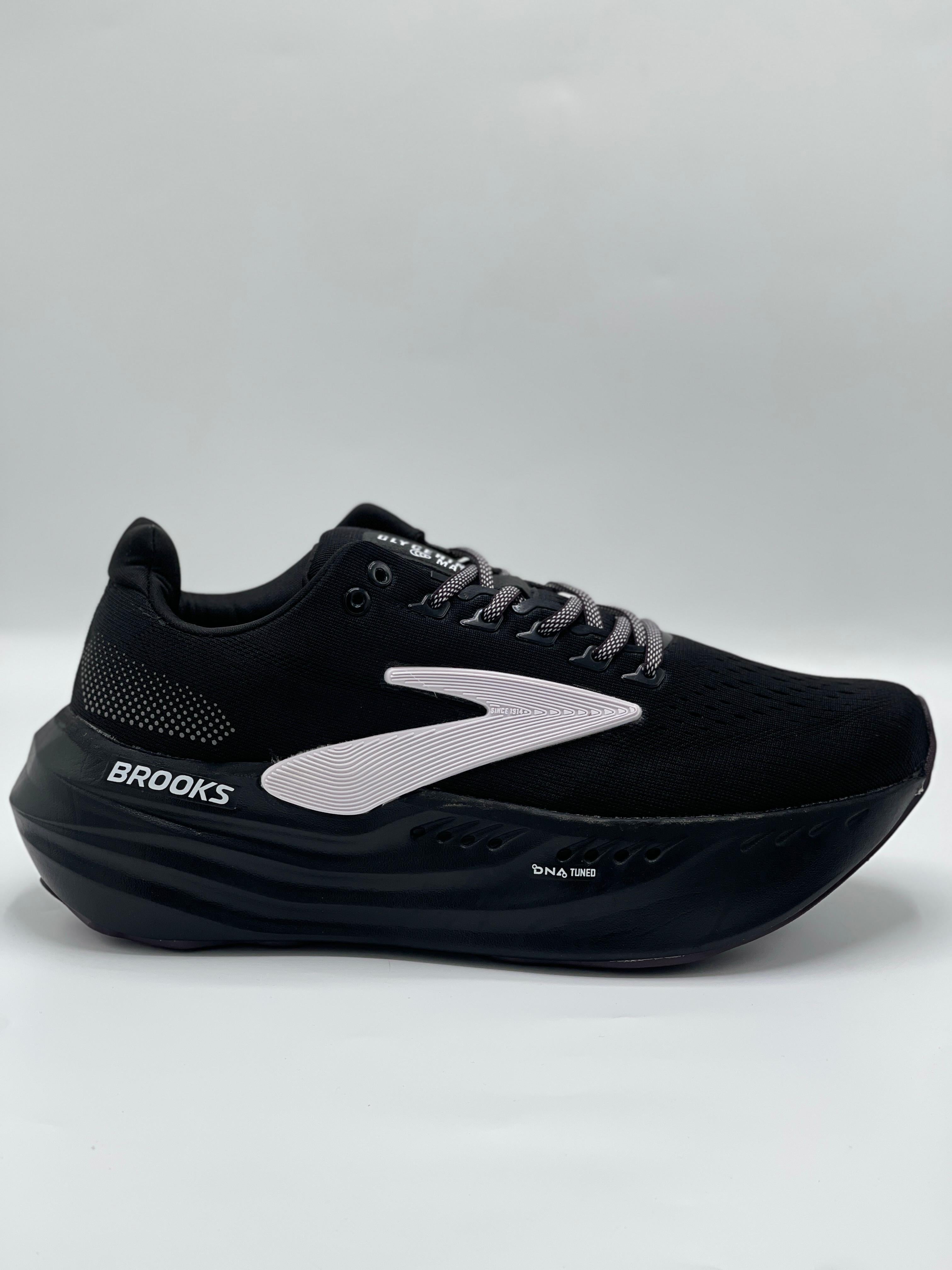 BROOKS brand leftover