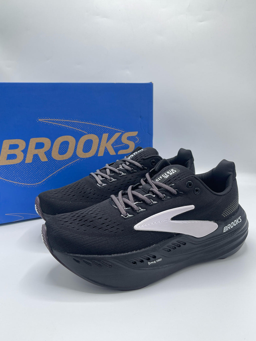 BROOKS brand leftover