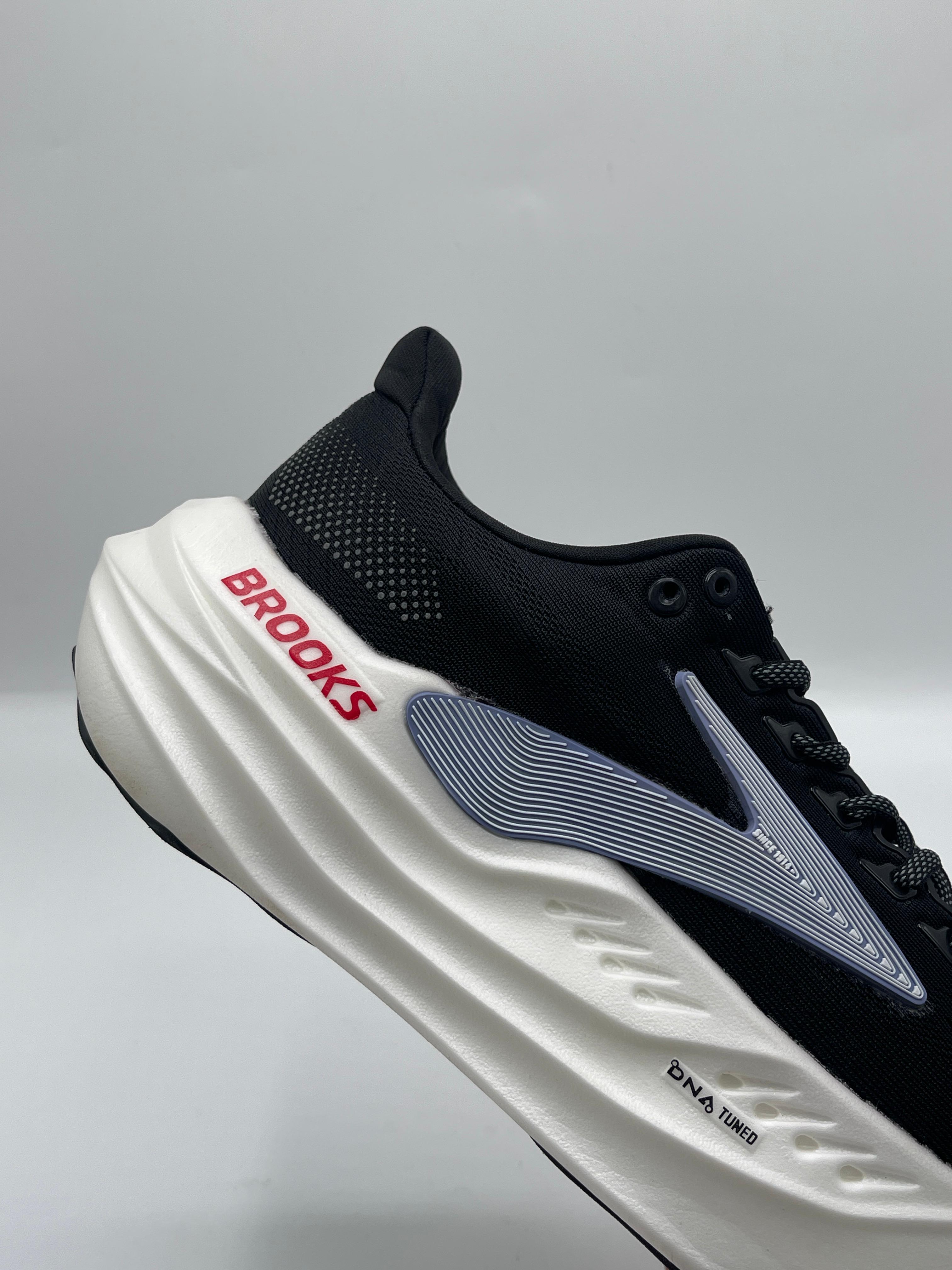 BROOKS brand leftover