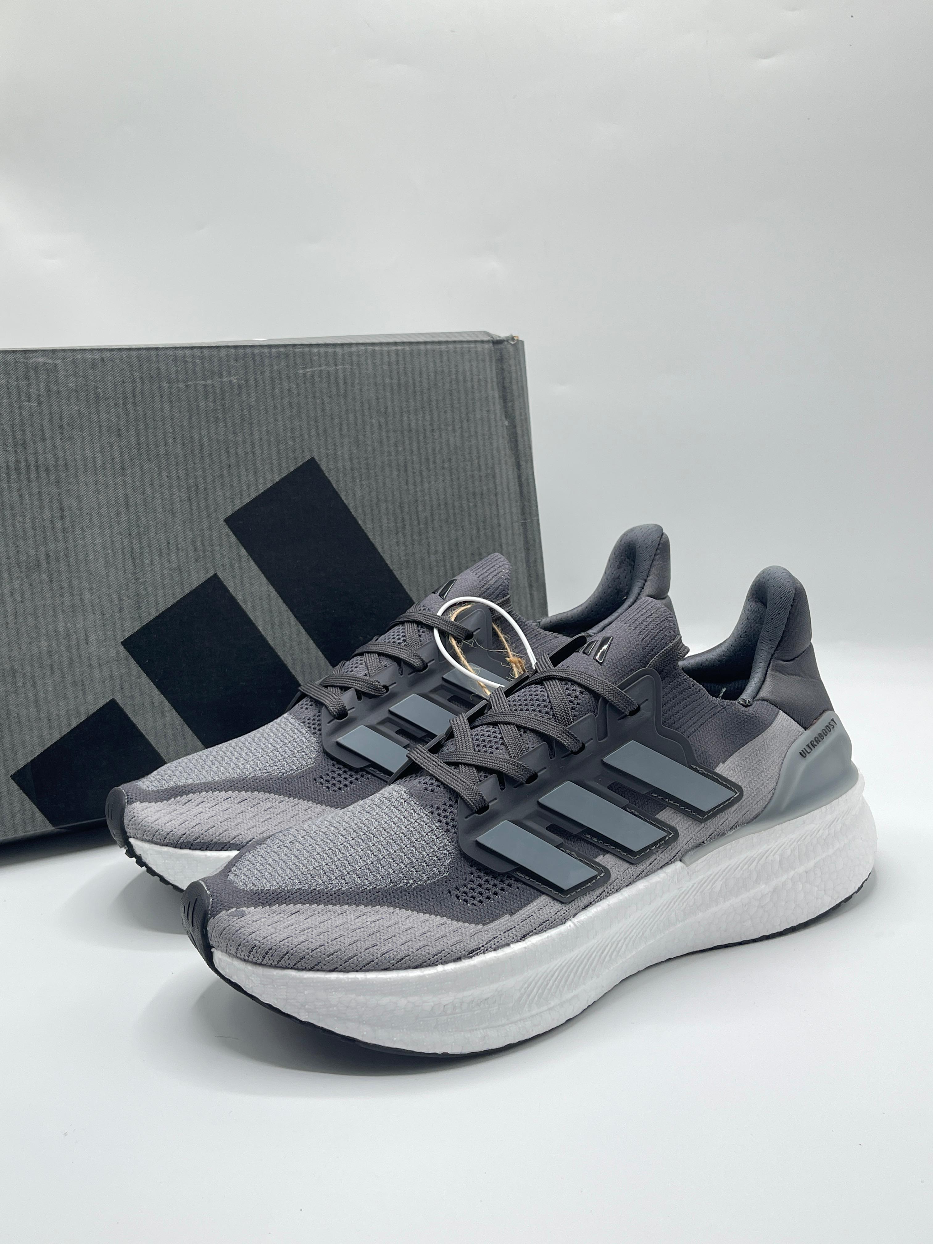 ULTRA BOOST 5X brand leftover